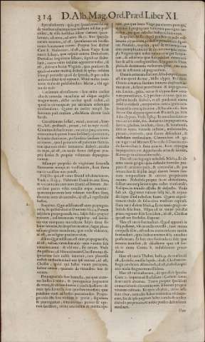 476